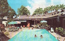 Roseau. Hotel swimming pool