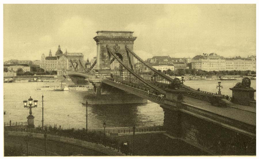 Budapest. Chain Bridge