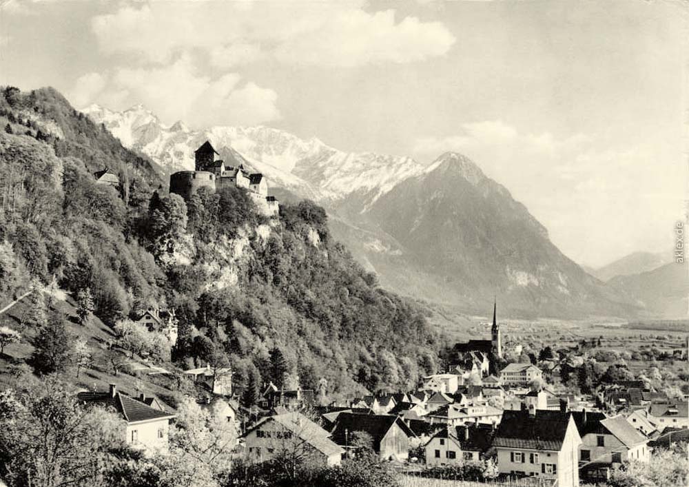 Vaduz. Panorama der Stadt
