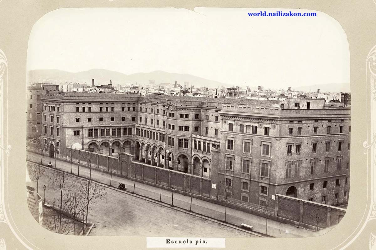 Barcelona. Escuela pía - School