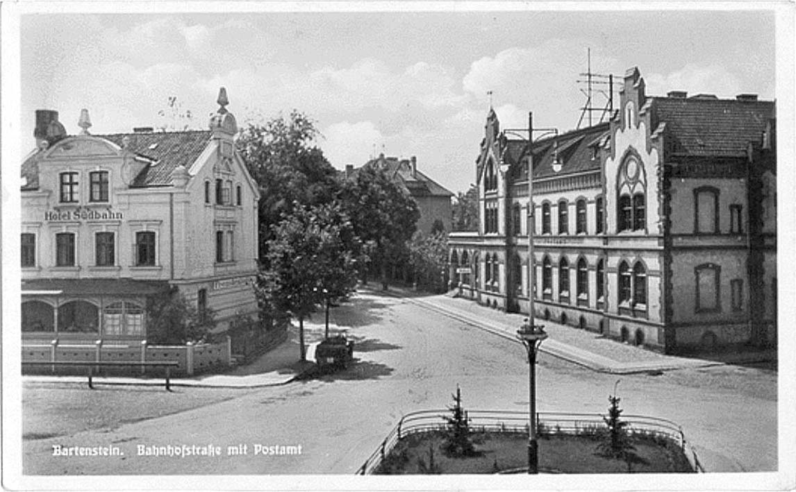 Bartoszyce. Bahnhofstraße mit Postamt