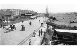 Istanbul. Embankment and port of Galat